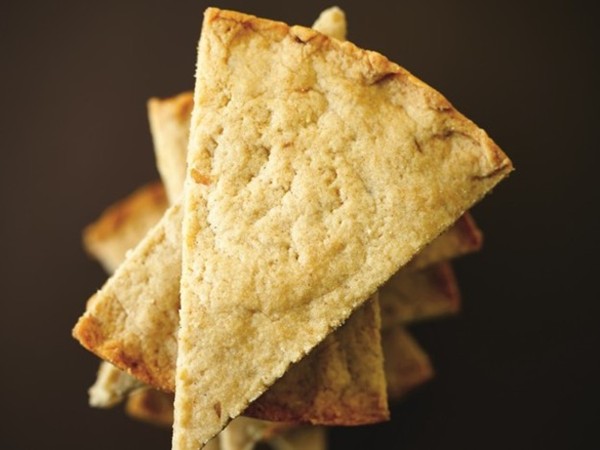 Cardamom and ginger shortbread (Bake the Book)