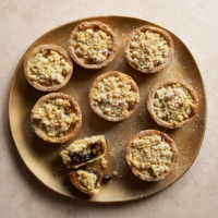 Cardamom crumble mince pies