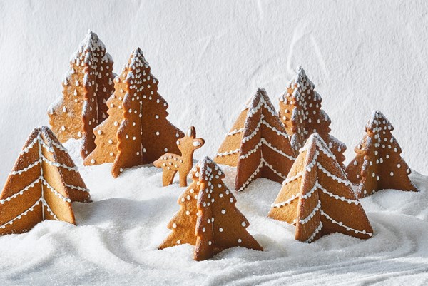 Cardamom gingerbread trees