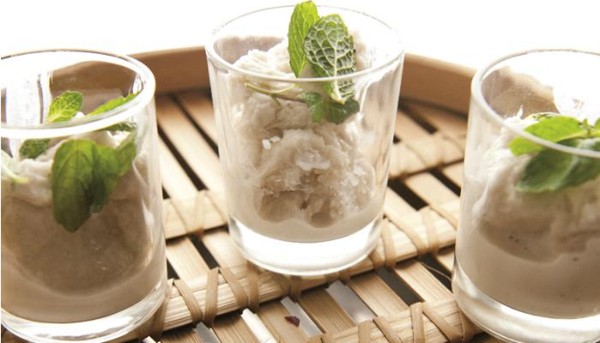 Cardamom milk shaved ice