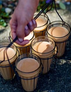 Cardamom milky tea (Elaichi chai)