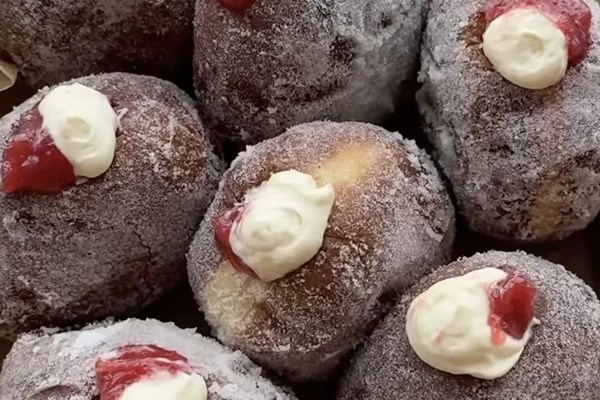 Cardamom rhubarb donuts