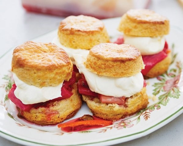 Cardamom rhubarb shortcakes