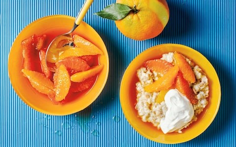 Cardamom-spiced orange compote with rye porridge
