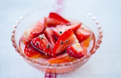 Cardamom strawberries 