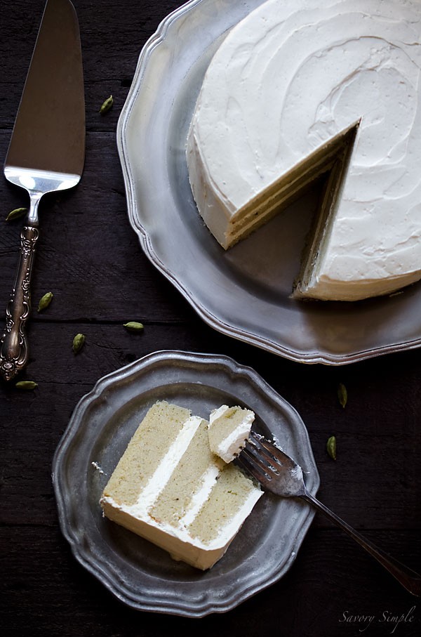 Cardamom vanilla bean layer cake (with cardamom vanilla bean buttercream)