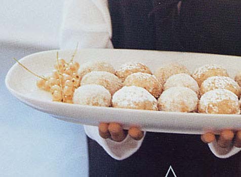 Cardamom-walnut cookies