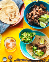 Carnitas tacos with guacamole
