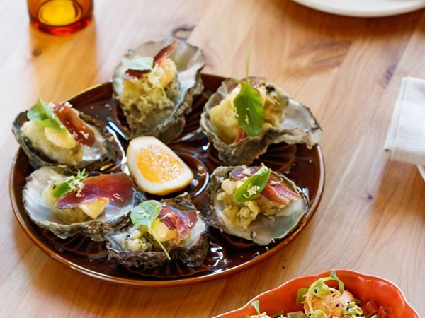 Carpetbag oysters