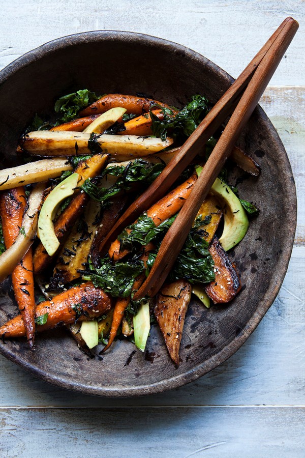 Carrot + avocado salad with hijiki + crispy kale