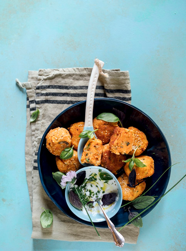 Carrot & potato croquettes with sesame seeds & zesty yogurt sauce