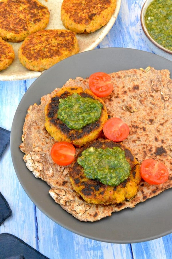 Carrot and chickpea fritters with halloumi 