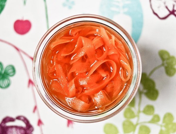 Carrot and ginger quickie pickle