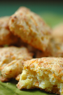 Carrot and rosemary miniature scones (Mini-Scones à la carotte et au romarin)