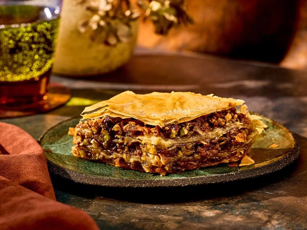 Carrot cake baklava