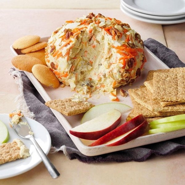 Carrot cake cheese ball