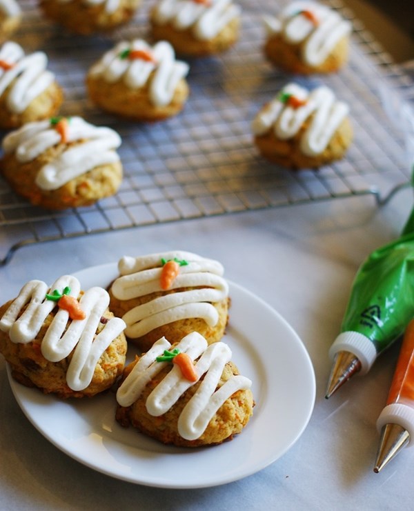 Carrot cake cookies