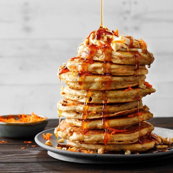 Carrot cake pancakes