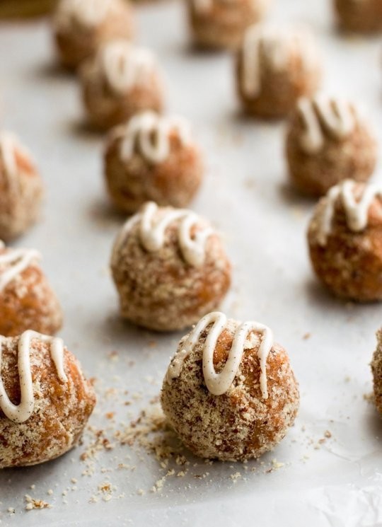 Carrot cake power bites