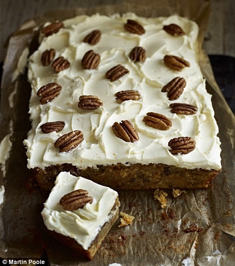 Carrot cake tray bake