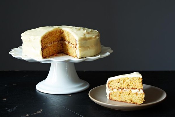 Carrot cake with cardamom (with cream cheese frosting)