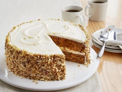 Carrot cake with ginger cream cheese frosting
