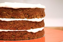 Carrot cake with lemony cream cheese frosting