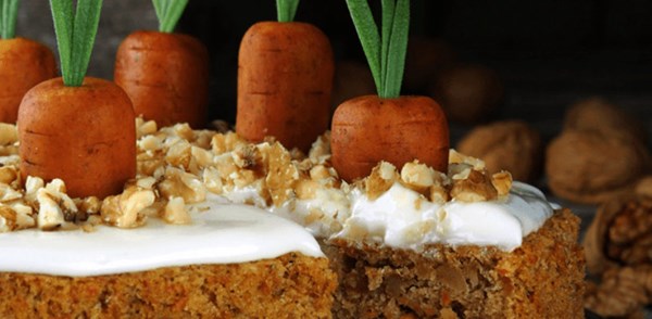 Carrot cake with maple topping