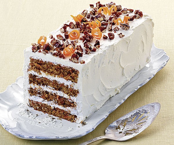 Carrot cake with mascarpone frosting