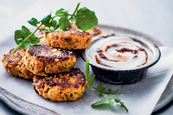Carrot cakes with harissa yoghurt