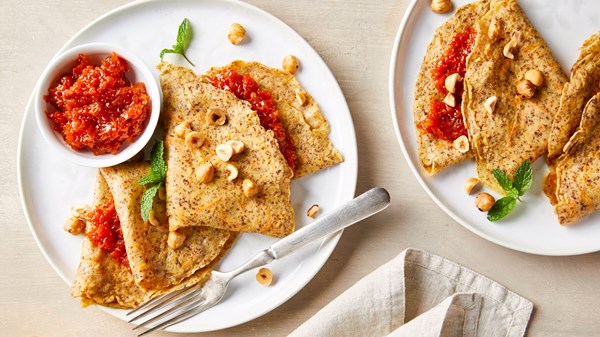 Carrot-chocolate pancakes with carrot marmalade 
