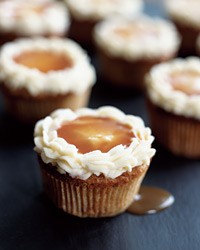 Carrot cupcakes with caramel and cream cheese frosting