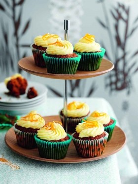 Carrot cupcakes with cream cheese frosting
