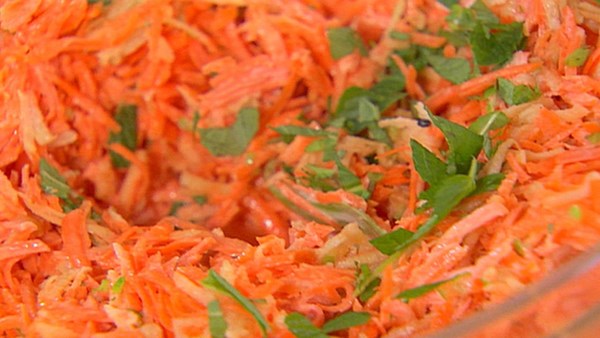 Carrot, green apple, and mint salad