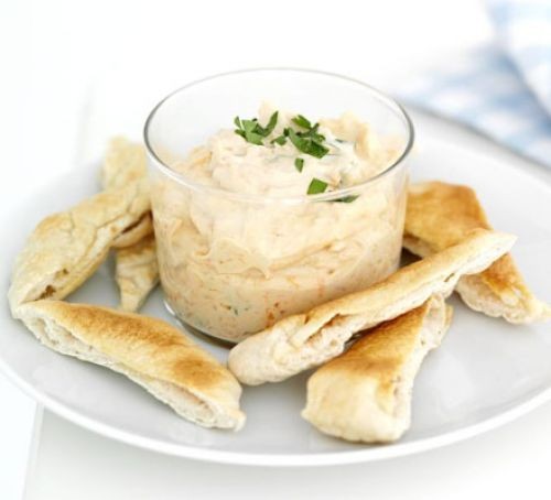 Carrot houmous with pitta dippers