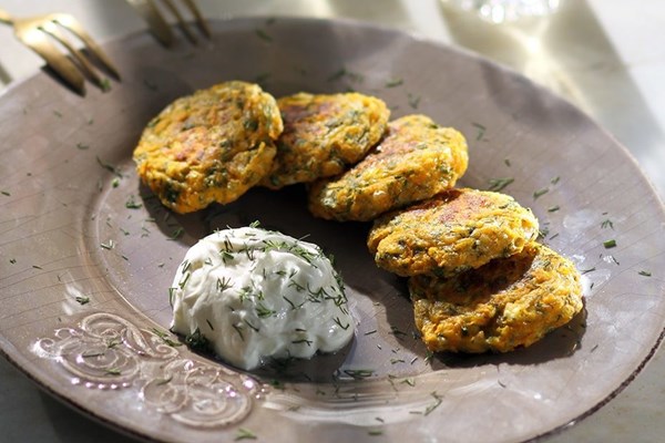 Carrot keftedes (Karotokeftedes)
