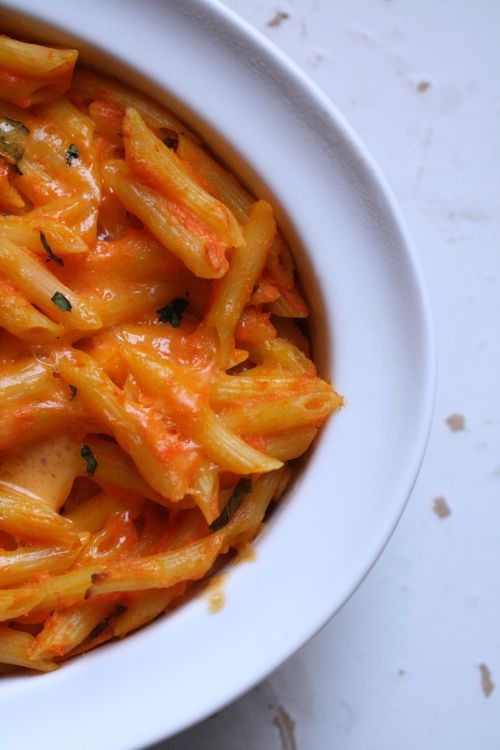 Carrot macaroni and cheese