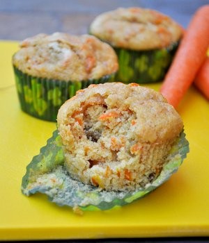 Carrot muffins with raisins