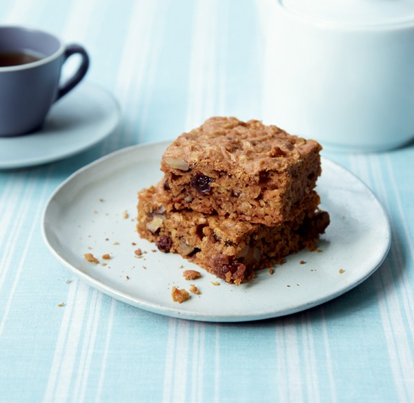 Carrot oat squares