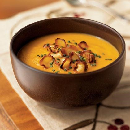 Carrot-parsnip soup with parsnip chips