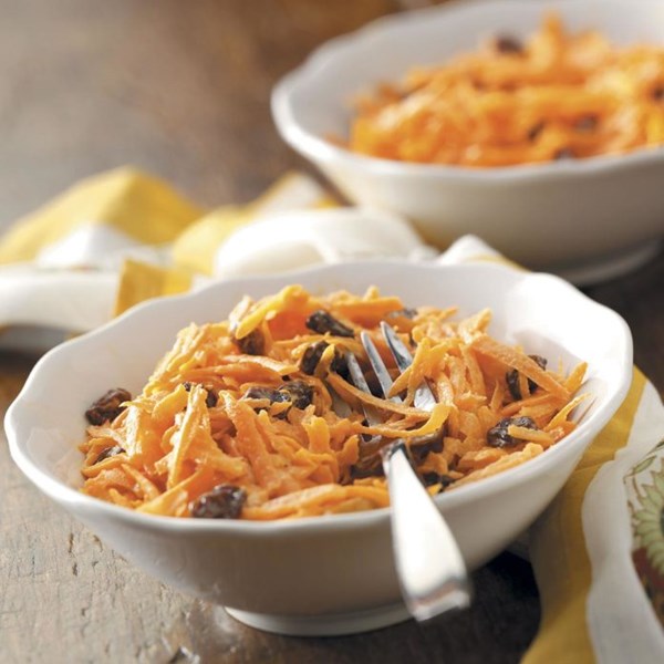 Carrot raisin salad 