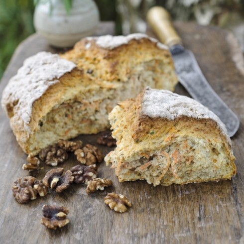Carrot, tarragon and walnut bread