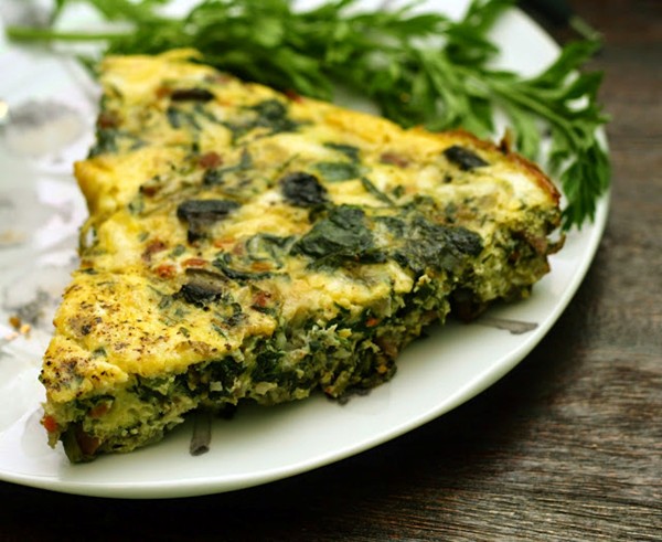 Carrot top frittata with spinach, ham and Asiago