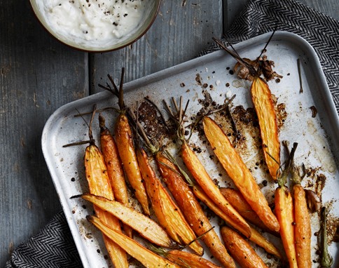 Carrots with garlic yoghurt
