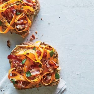 Cashew-carrot toast