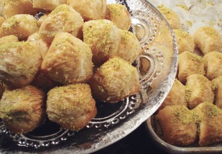 Cashew crescents (Koul weshkor)