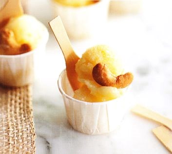 Cashew fruit ice cream (Sorbet de caju)