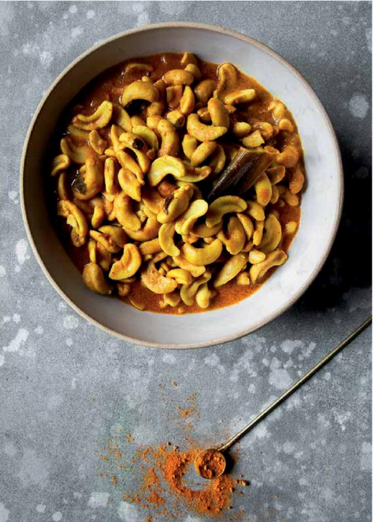 Cashew nut curry (Kadju maluwa)