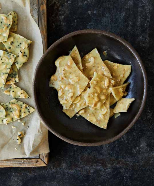 Cashew sesame brittle