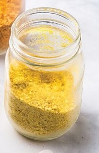 Cashew turmeric Parmesan